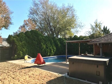 1900 Sequoyah Ct, Moore, OK 73160 - photo 4