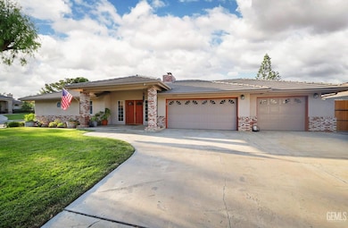 7200 Clifftop Way, Bakersfield, CA 93306 - photo 3