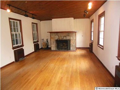 72 Cherry Tree Farm Rd, Middletown, NJ 07748 - photo 2