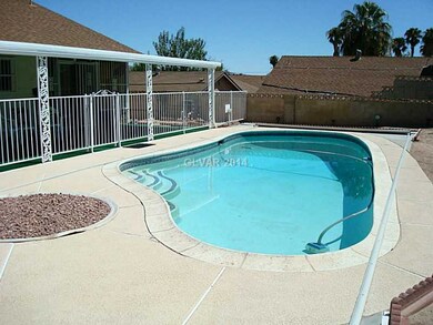 Swimming Pool/Hot Tub/Sauna.