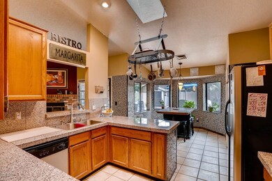 1018 E Paradise Lane Phoenix-large-009-7
