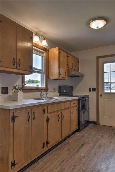 846 Old Claremont Rd, Charlestown, NH 03603 - photo 4