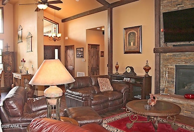 008_Living Room