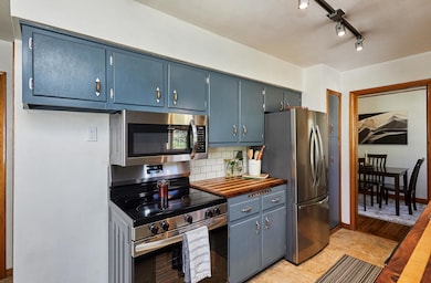 622 S 9th St_013