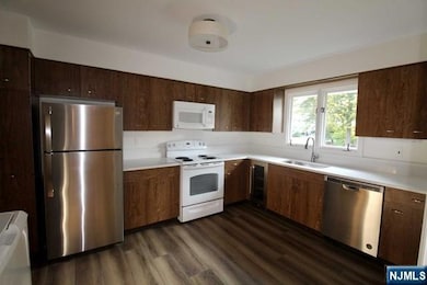 118 Vreeland Ct, Mahwah, NJ 07430 - photo 6