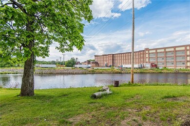 245 Sayles St, Woonsocket, RI 02895 - photo 6