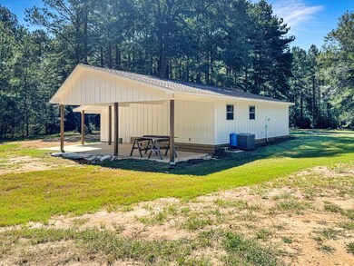 7129 McComb Holmesville Rd, McComb, MS 39648 - photo 2