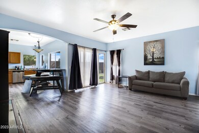 1053 S 99th Pl-6