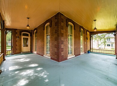 505 College Ave, Lincoln, IL 62656 - photo 5