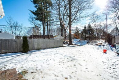 16-18 Macdougal St, Kittery, ME 03904 - photo 4
