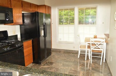 9340 Breamore Ct, Laurel, MD 20723 - photo 4