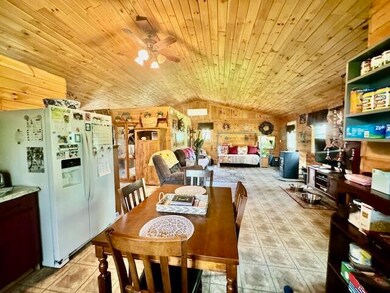 #6- Open floor plan