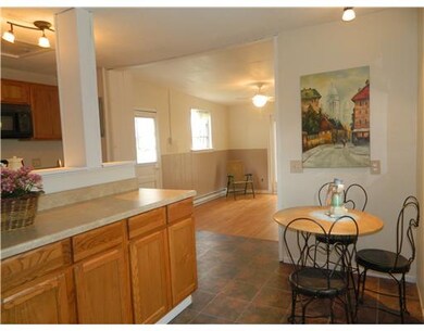 Kitchen. Eat in Kitchen