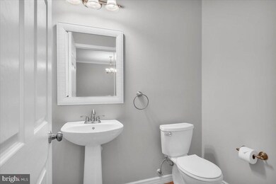 146 Chancellor Dr, Woodbury, NJ 08096 - photo 6