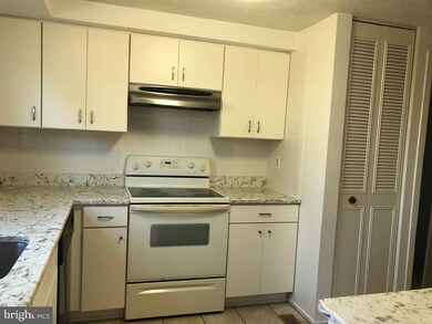 154 Stonegate Dr, Frederick, MD 21702 - photo 5