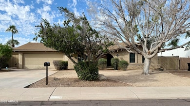 2502 E Sahuaro Dr, Phoenix, AZ 85028 - photo 3