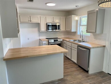 384 Mcfarland Ln, Weatherford, TX 76088 - photo 4