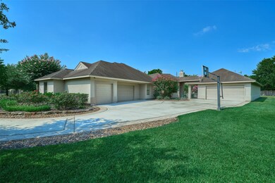 9727 Stonebridge Lake Dr, Tomball, TX 77375 - photo 5