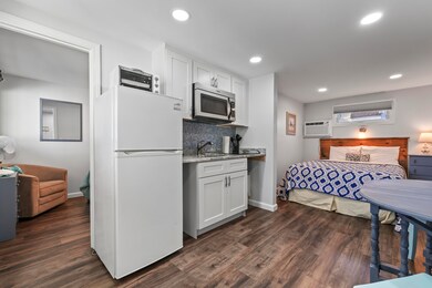 7 Bay Ave #14_119