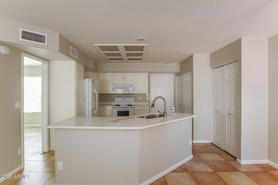 006-photo-kitchen-8265451
