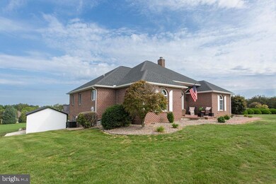 6435 Greenbriar Cir, Chambersburg, PA 17202 - photo 4