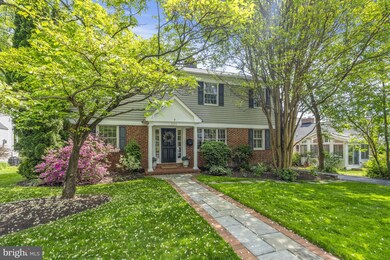 302 Walnut St, Falls Church, VA 22046 - photo 2