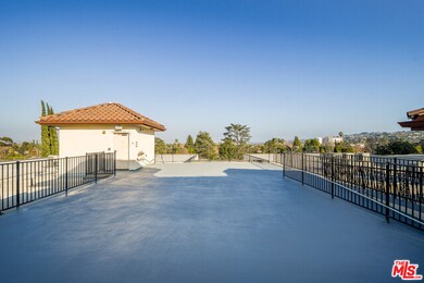 Rooftop Deck