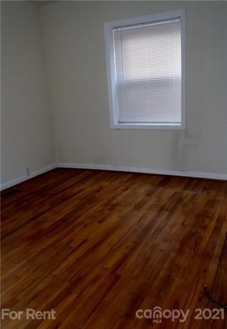 101 S Race St, Statesville, NC 28677 - photo 6