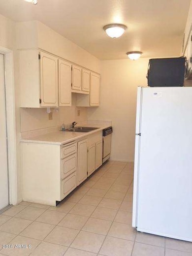 Kitchen (1)