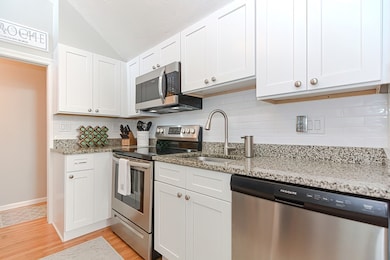 280 Village St unit A1, Medway, MA 02053 - photo 2