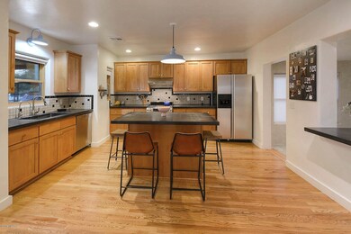 Kitchen In Island