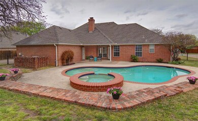 2000 Maplewood Dr, Weatherford, TX 76087 - photo 2