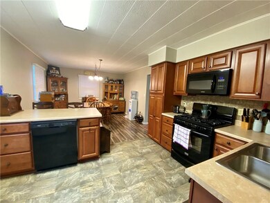 3038 Fairlawn Ct, Columbus, IN 47203 - photo 4