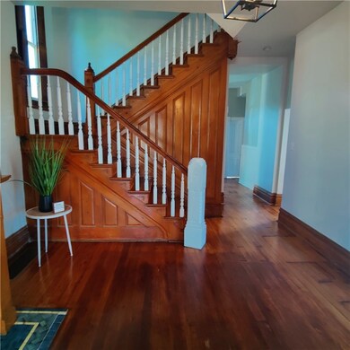 802 Vine St, West Newton, PA 15089 - photo 4