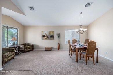 2215 W Peak View Rd (05)