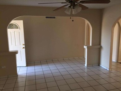 3018 N 43rd Ln, Phoenix, AZ 85031 - photo 7