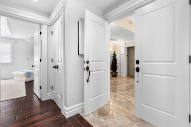 16-web-or-mls-595-main-st