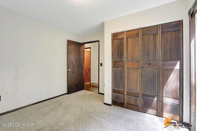 3129 Rosella St unit E, Anchorage, AK 99504 - photo 6