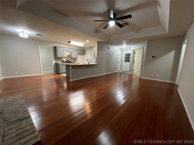 living/dining/kitchen