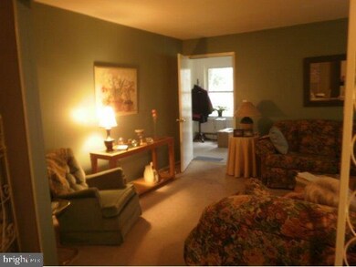 64 Berkshire Ct, Toms River, NJ 08753 - photo 3