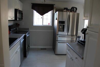 7209 Applegate Ln, Louisville, KY 40228 - photo 5