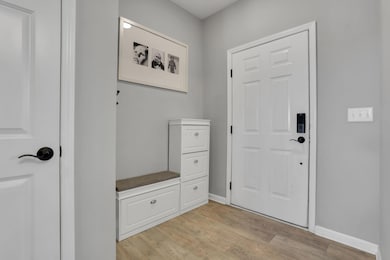 Front Entry/Foyer - 958 Thorn Hill Place, Lancaster, OH 43130