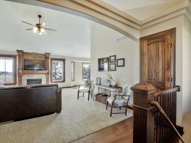 214 S Crocker Ct, Colwich, KS 67030 - photo 3