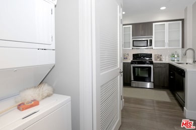 In-Unit Washer / Dryer