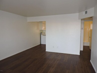 2012 S Granada Dr unit F, Tempe, AZ 85282 - photo 2
