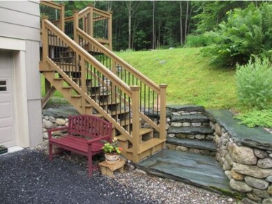 255 Hillview Rd, Richmond, VT 05477 - photo 5