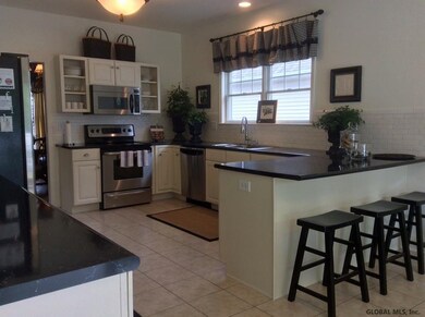 15 Conway Cir, Albany, NY 12211 - photo 3