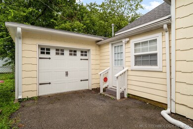 Attached Garage