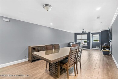 77 Lorraine Loop, Staten Island, NY 10309 - photo 5