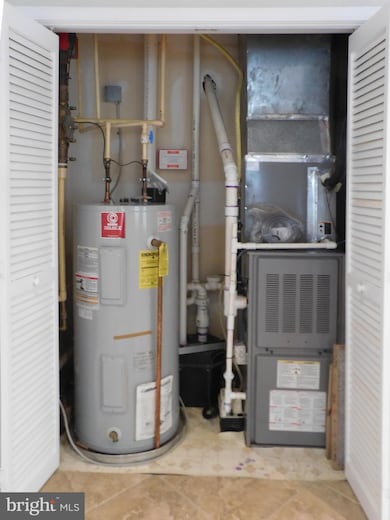 10 Turtle Ct unit 10, Delran, NJ 08075 - photo 6